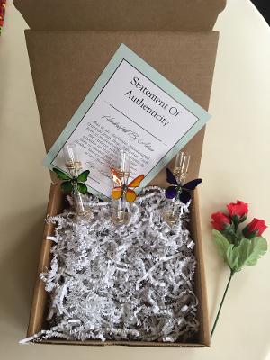 "FLOOZIES" FLORAL TUBES WITH BABY  BUTTERFLY BUGZ
